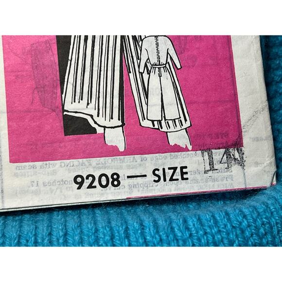 Marian Martin Sewing pattern 9208 jumpsuit 1970s size 14 - Picture 2 of 5